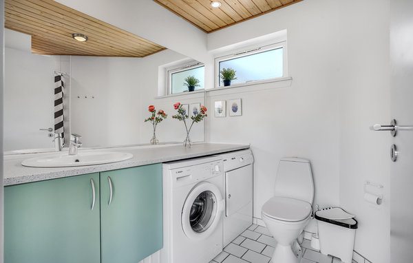 Holiday Home - Øer Strand , Denmark - E4142 701
