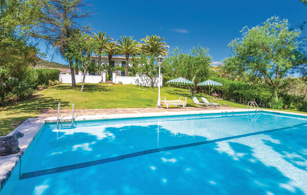 Erleben Sie einen unvergesslichen Urlaub in diesem traditionellen Ferienhaus im andalusischen Stil.

Freuen Sie sich auf Ruhe und Erholung inmitten der Natur. Treten Sie in das helle und freundliche H..