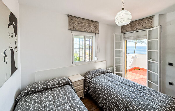 Domy wakacyjne - Casares , Hiszpania - EAG918 601