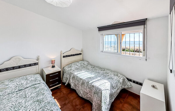 Domy wakacyjne - Casares , Hiszpania - EAG918 602