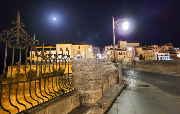 Lejlighed - Ronda , Spanien - EAI033 918