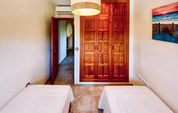 Casa de vacaciones - Chiclana de la Frotera , España - EAL384 603