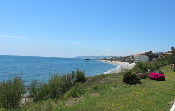 Apartment - Estepona , Spain - EAN106 901