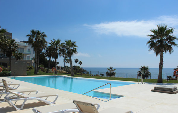 Apartment - Estepona , Spain - EAN106 13