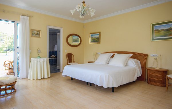 Apartment - Chaparral , Spain - EAN309 5