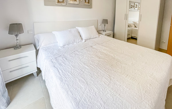 Apartment - Estepona , Spain - EAS545 602
