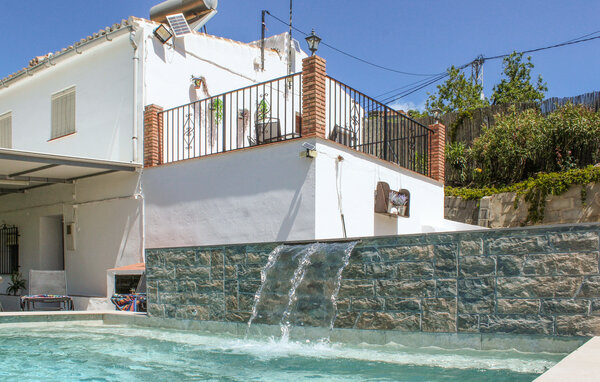 Charmant vakantiehuis in de bergen van Andalusië.

Weids uitzicht, bergen, stilte en dicht bij de natuur - daar kunt u op rekenen als u kiest voor een verblijf in deze gastvrije accommodatie. Het lig..