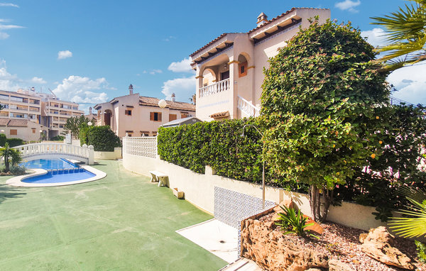 Casa de vacaciones - Torrevieja, Alicante , España - EBC024 2