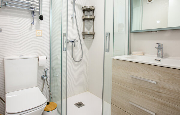 Apartment - Benidorm , Spain - EBC099 701