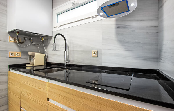 Apartment - Benidorm , Spain - EBC099 6