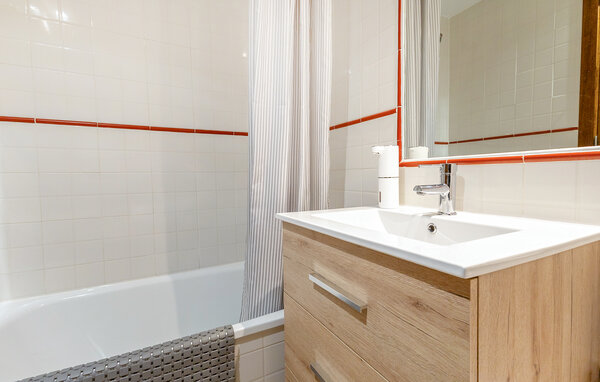 Apartment - Torrevieja , Spain - EBC256 702