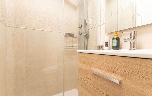 Apartment - Torrevieja , Spain - EBC306 702