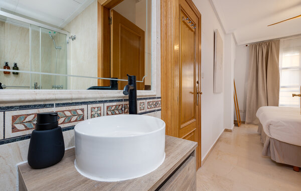 Apartment - Torrevieja , Spain - EBC335 704