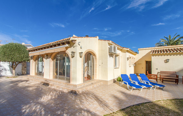 Domy wakacyjne - Denia , Hiszpania - EBI364 103