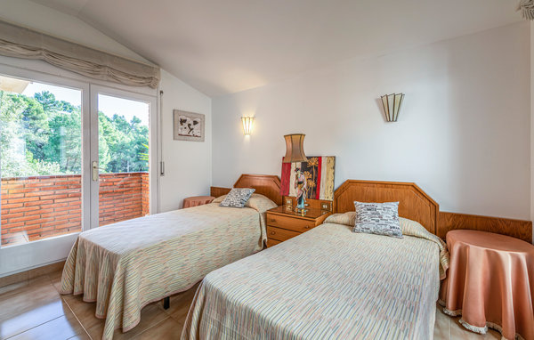 Casa de vacaciones - Matadepera , España - EBN069 606