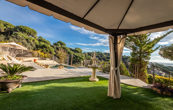 Casa de vacaciones - ARENYS DE MUNT , España - EBN758 102