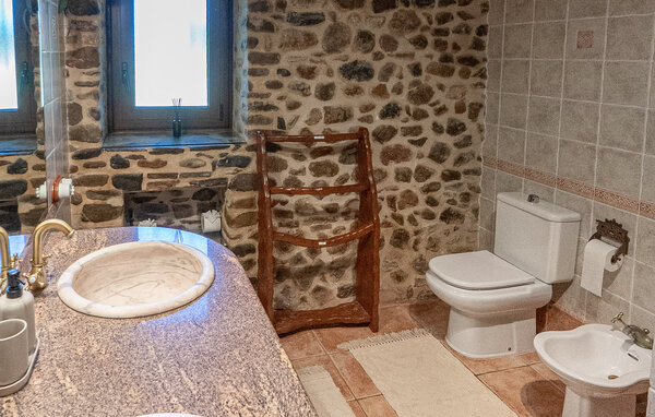 Domy wakacyjne - Arguelaguer , Hiszpania - EBR044 704