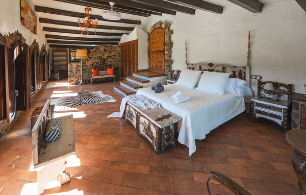 Domy wakacyjne - Arguelaguer , Hiszpania - EBR044 603