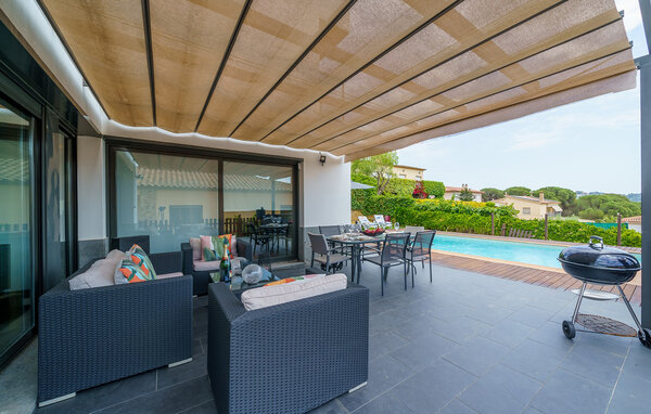 Holiday Home - Blanes , Spain - EBR045 12