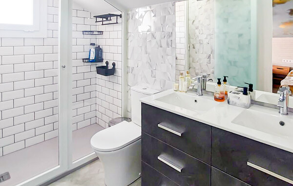 Semesterhus - Lloret de Mar , Spanien - EBR046 701