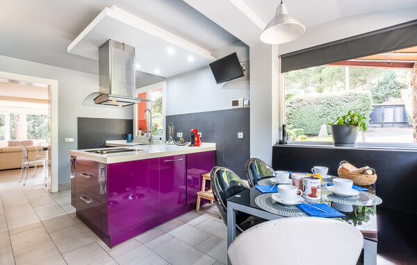 Holiday Home - Moralzarzal , Spain - EIM010 5