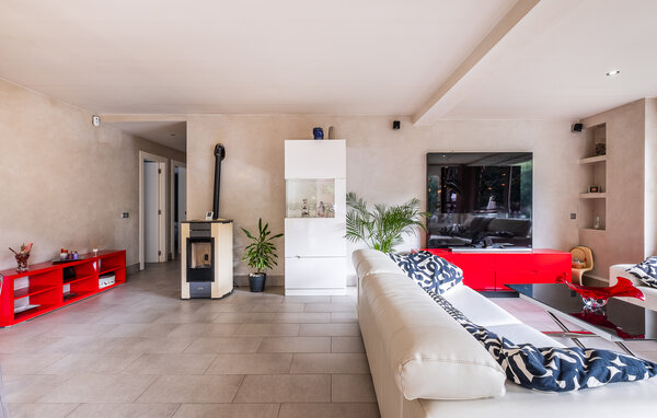 Holiday Home - Moralzarzal , Spain - EIM010 301