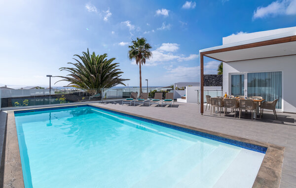 Holiday Home - Playa Blanca , Spain - ELA354 1
