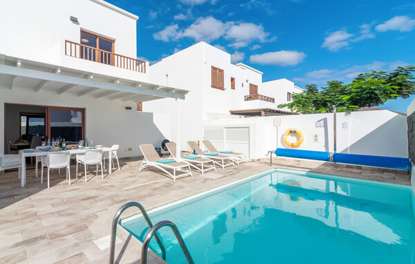 Holiday Home - Playa Blanca , Spain - ELA355 2