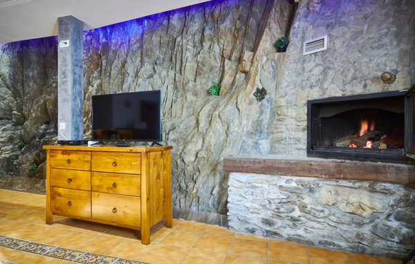 Apartment - Riello , Spain - ELL004 301