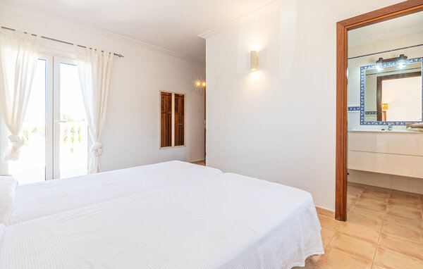 Casa de vacaciones Lovely Home with Sea View
