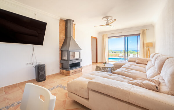 Casa de vacaciones Lovely Home with Sea View
