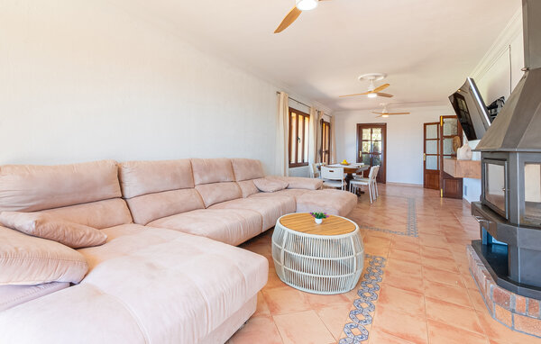 Casa de vacaciones Lovely Home with Sea View