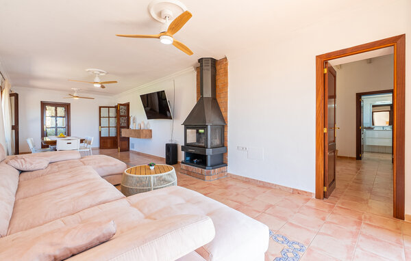 Casa de vacaciones Lovely Home with Sea View