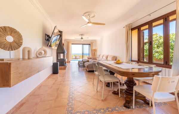 Casa de vacaciones Lovely Home with Sea View