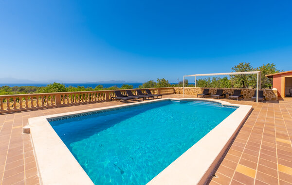 Casa de vacaciones Lovely Home with Sea View