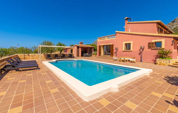 Casa de vacaciones Lovely Home with Sea View