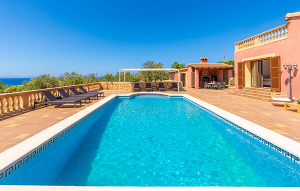 Casa de vacaciones Lovely Home with Sea View