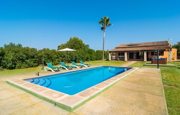 Holiday Home - Pollentia, Alcudia , Spain - EMF025 3