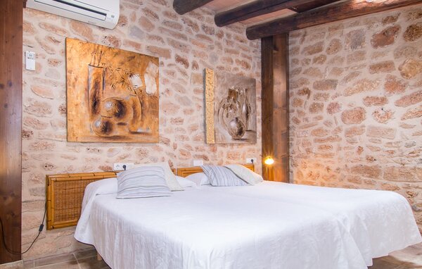 Holiday Home - Comptesses Petit, Alcudia , Spain - EMF032 603