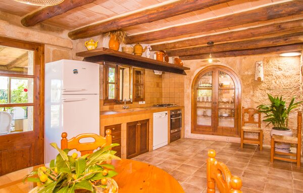 Holiday Home - Comptesses Petit, Alcudia , Spain - EMF032 401