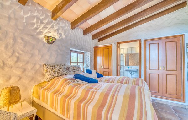 Holiday Home - La Talayeta, Arta , Spain - EMF044 603