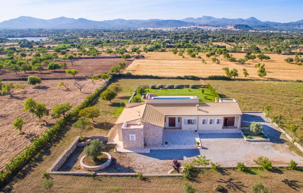 Holiday Home - Can Terres, Arta , Spain - EMF052 5