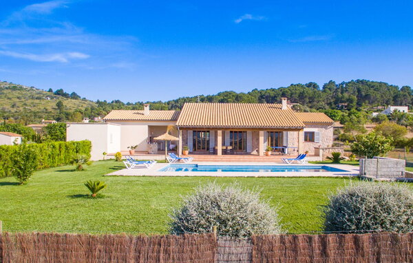 Holiday Home - Can Terres, Arta , Spain - EMF052 4