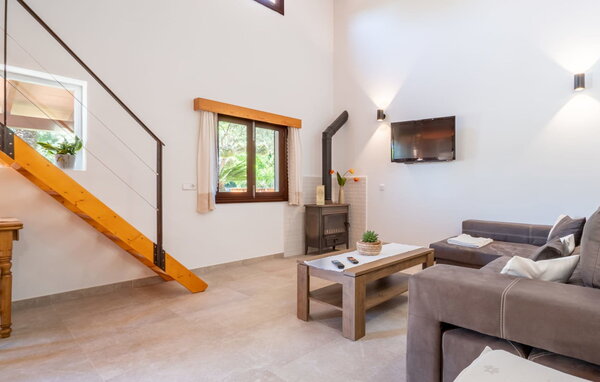 Holiday Home - Pequena, Arta , Spain - EMF074 302