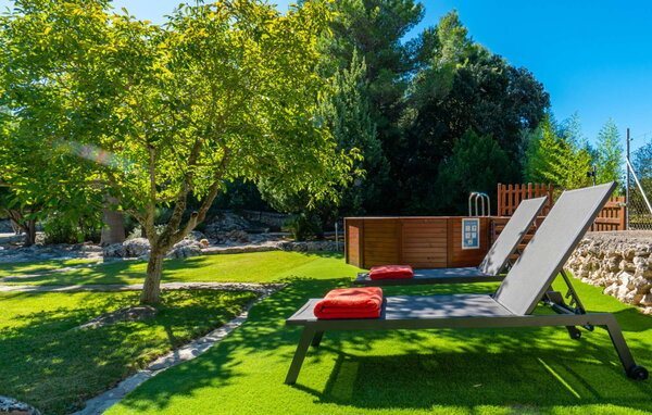 Holiday Home - Pequena, Arta , Spain - EMF074 5
