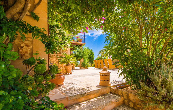 Semesterhus - Salida del Sol, Son Carrio , Spanien - EMF076 106