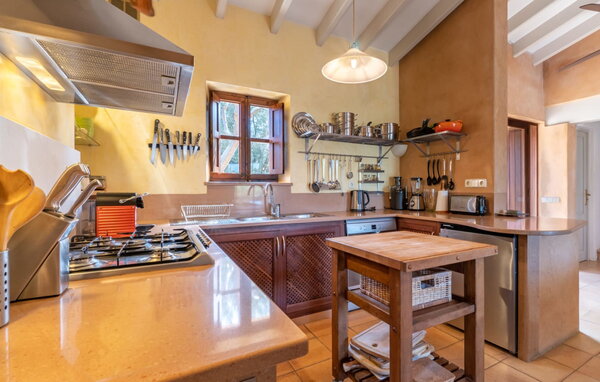 Holiday Home - Casa Alma, Arta , Spain - EMF099 401