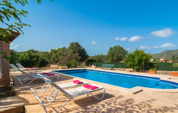 Holiday Home - Sa Plana Port Nou, Cala Millor , Spain - EMF101 2