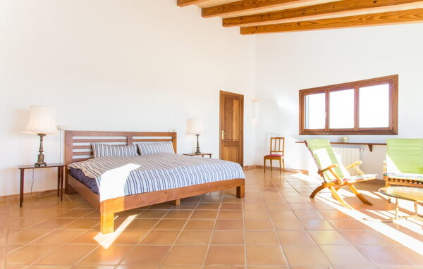 Holiday Home - Es Camp Fora, Santanyi , Spain - EMF144 601