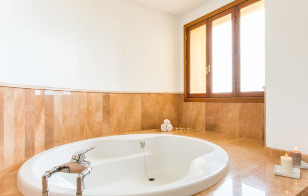 Holiday Home - Na Penyal, Cala Millor , Spain - EMF146 705